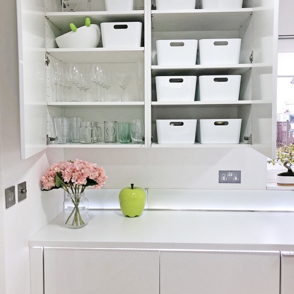 Brand New This practical, multi-use box - Picture 7 of 7